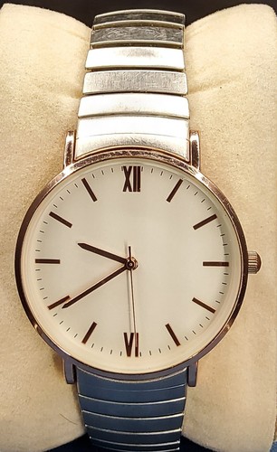 Modeuhren viele Farben, Marken, Styles zur Auswahl Batterie dabei - Bild 1 von 5