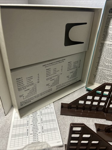 Jackpot Yahtzee Board Game | Milton Bradley Lowe Complete Vintage - Picture 2 of 11