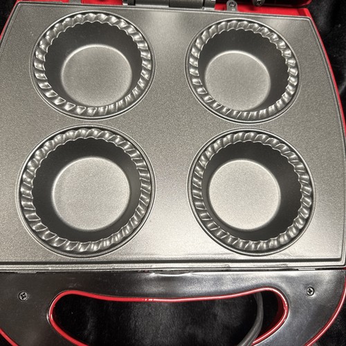Sunbeam Pie Maker Bakes 4 at Once Red Quiche + MANUALE ISTRUZIONI RICETTA Mini - Foto 3 di 10