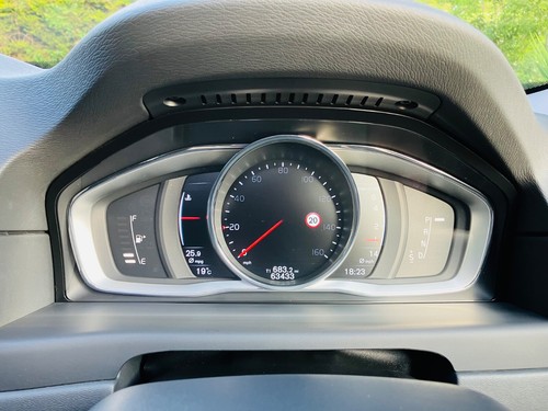 2016 VOLVO V70 2.0 T4 SE Lux 'Inscription’ 8-Spd Auto Estate - Picture 13 of 18