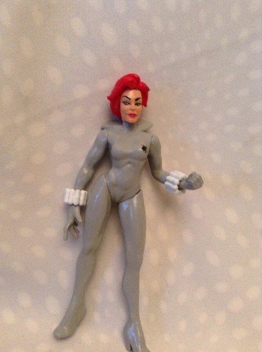 FIGURA DE ACCIÓN VIUDA NEGRA PINTADA A MANO MARVEL 5" PERSONALIZADA - Imagen 3 de 7