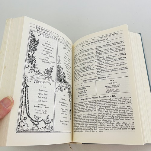 Mrs Beeton's Every Day Cookery and Housekeeping Hardcover Book 2011 - Foto 11 di 15