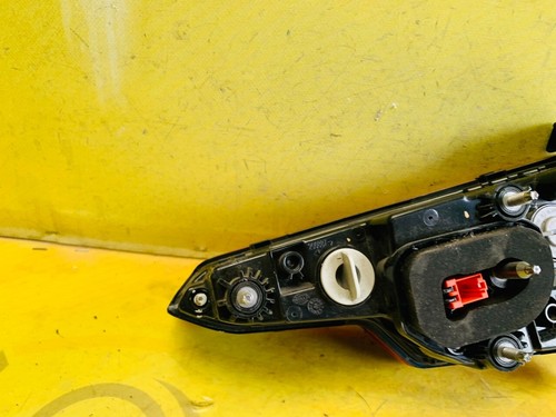 Piloto trasero derecho exterior audi a4 8w limusina original 8w5945075a - Imagen 9 de 10