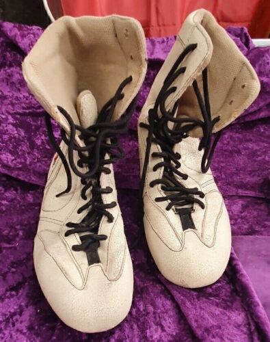 Casual Boxing Boots White Size 6.5 rs26