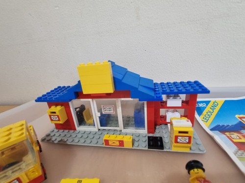 Lego Town Post Office 6362 & Instructions (1982) L20Box4 - Picture 3 of 14