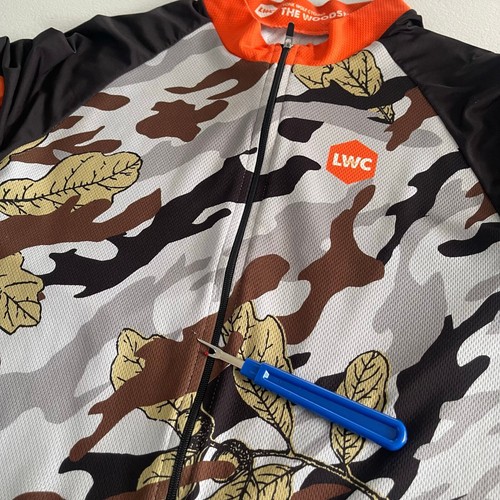 LWC Lone Wolf Cycling Jersey Mens Approx Large Camo The Woodsmen Full Zip - Picture 7 of 18