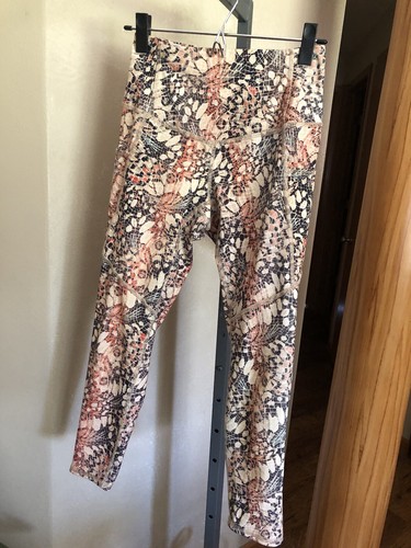 Women's Evolution & Creation Leggings size S EUC!