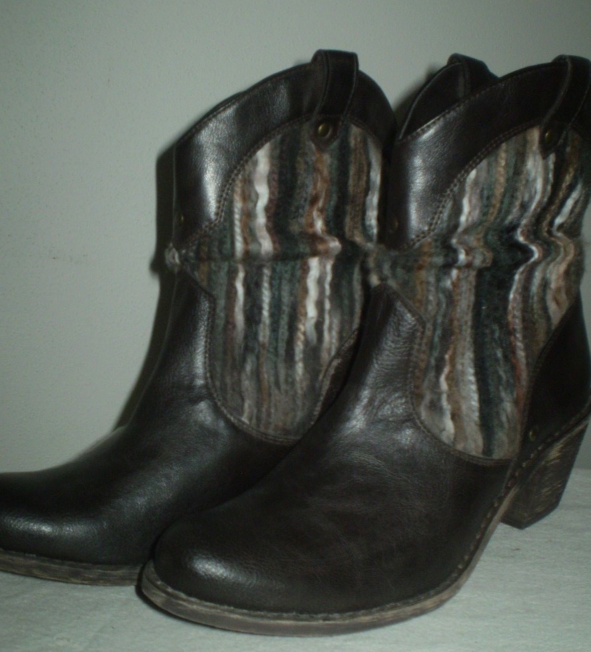 Boc Born braun Western Distress Heels Rustic Accent Shaft Pull On Low Stiefel 8 39 Boc Born braun Western Distress Heels Rustic Accent Shaft Pull On Low Stiefel 8 39