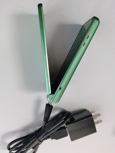 SHARP AQUOS Keitai 3 805SH Softbank Unlocked Single SIM Green Flip phone JAPAN - Picture 9 of 19