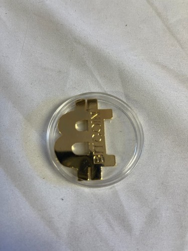 Physical Bitcoin Commemorative Coin Gold Color Collection Collectible USA SELLER - Picture 2 of 2
