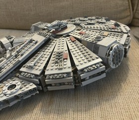 LEGO Star Wars: Millennium Falcon (75105) RARE Retired Set | Starship ONLY