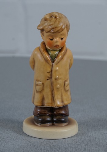 Figura de porcelana Hummel Hum 845 - Primer bajo - Helmut Fischer 10 cm - Imagen 1 de 4