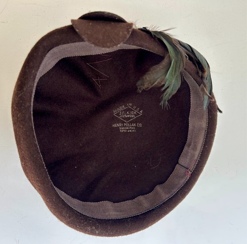 Hat brown wool cocktail cap w/feathers, decorative beaded/gilt patch Sz Small - Picture 6 of 17