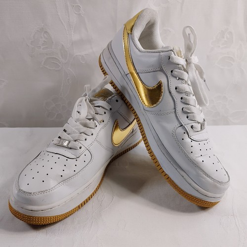 Nike Air Force 1 Low Retro Men's Size 9.5 White University Gold Shoe Sneaker - Picture 2 of 13