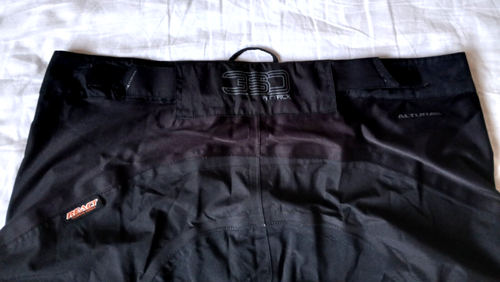 Altura Attack 360 React Waterproof MTB Shorts Men's Extra Large XL - Picture 6 of 8