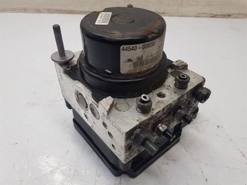 2011-2017 MK3 TOYOTA YARIS ABS PUMP + MODULE 1.3 PETROL 1NR-FE 445400D030 - Picture 2 of 8