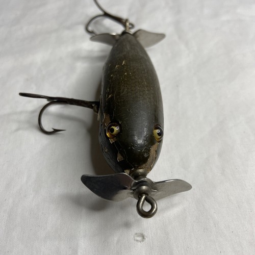 Creek Chub Wooden Injured Minnow Vintage Fishing Lure Pike Scale Glass Eye CCBC - Picture 2 of 17