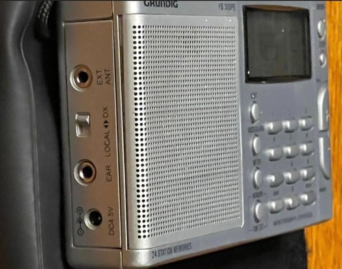 Grundig Yb300pe Am/FM Shortwave World Receiver - Afbeelding 3 van 9
