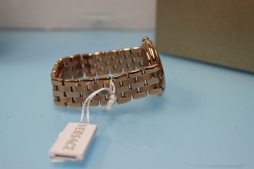Versace Women's VA7050013 Thea Rose Gold Ion-Plated Stainless Steel Sunray Watch - Picture 9 of 10
