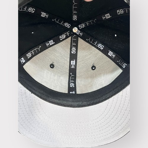 Cleveland Browns All Black Out Gorra Ajustada Sombrero Nueva ERA 59FIFTY Talla 7 1/8 - Imagen 6 de 10