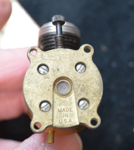 Vintage COX GOLDEN BEE .049 GAS ENGINE NO. 120 W OVERSIZE TANK NEW OPEN PACKAGE - Picture 5 of 7