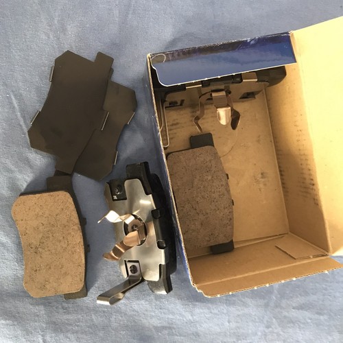 Nissin No. D1115N Brake Pad Set Honda CRV, Acura RDX, Crosstour Thru 2018 - Picture 1 of 4