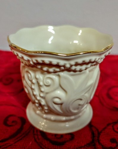 Portacandele votivo Lenox bordo perline design pergamena bordo oro avorio altezza 3-1/8" - Foto 4 di 4