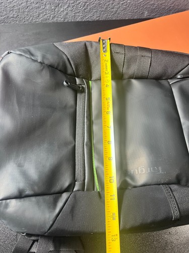 Targus PMG solider schwarzer Laptop-Rucksack – elegant & vielseitig für Arbeit oder Reisen - Bild 14 von 15