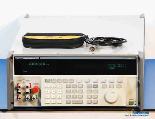 Fluke 5720A Calibrator 5720A Series II 1100V AC/DC, 2.2A AC/DC, 100MΩ - Picture 1 of 10