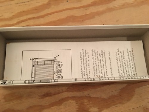HO Red Caboose Dubuque Mather Meat Reefer Car Unassembled Kit URTX #5308 - Picture 3 of 4