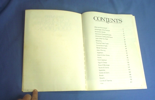 Sharp Carousel Microwave Cook Book - Paperback - Bild 4 von 8