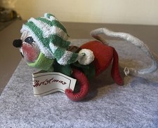 1991 Annalee Mobilitee Caroling Christmas Mouse Doll Made In USA