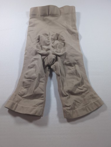 SKIMS Maternity Support Shorts Beige S/M NWOT SH-MTS-8602 - Picture 2 of 3