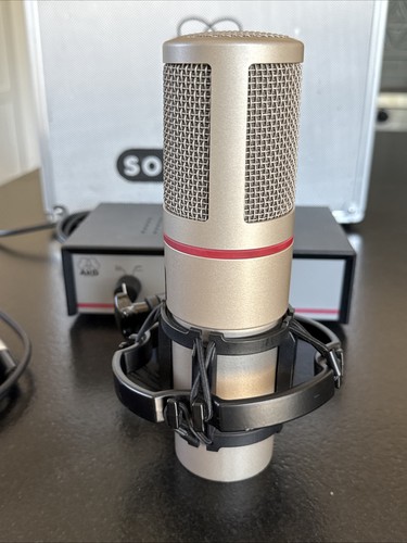 AKG Micrófono de Estudio Condensador Solidtube Totalmente Funcional ¡Se ve Hermoso!! - Imagen 5 de 15