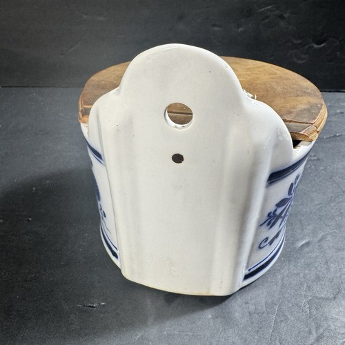 Antique 1920s German Wall Mount PORCELAIN SALT BOX Wood Lid Rustic Delft Style - Picture 6 of 20