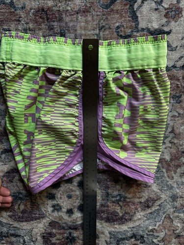 Nike Women’s Air Tempo Running Shorts (Measurements Included) Small - Picture 4 of 7