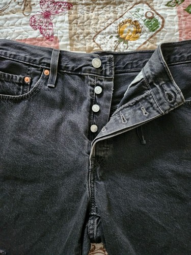 Pantalones Cortos Levi's Premium 501 Tiro Alto Denim Dobladillo Crudo Botón Mosca Negro Jean Talla 29 - Imagen 6 de 11