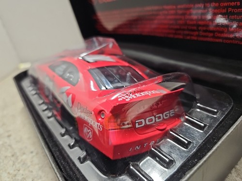 2000 Racing Champions Your Friendly Dodge Dealer '01 Motorsport Intrepid RT 1/24 - Picture 3 of 7