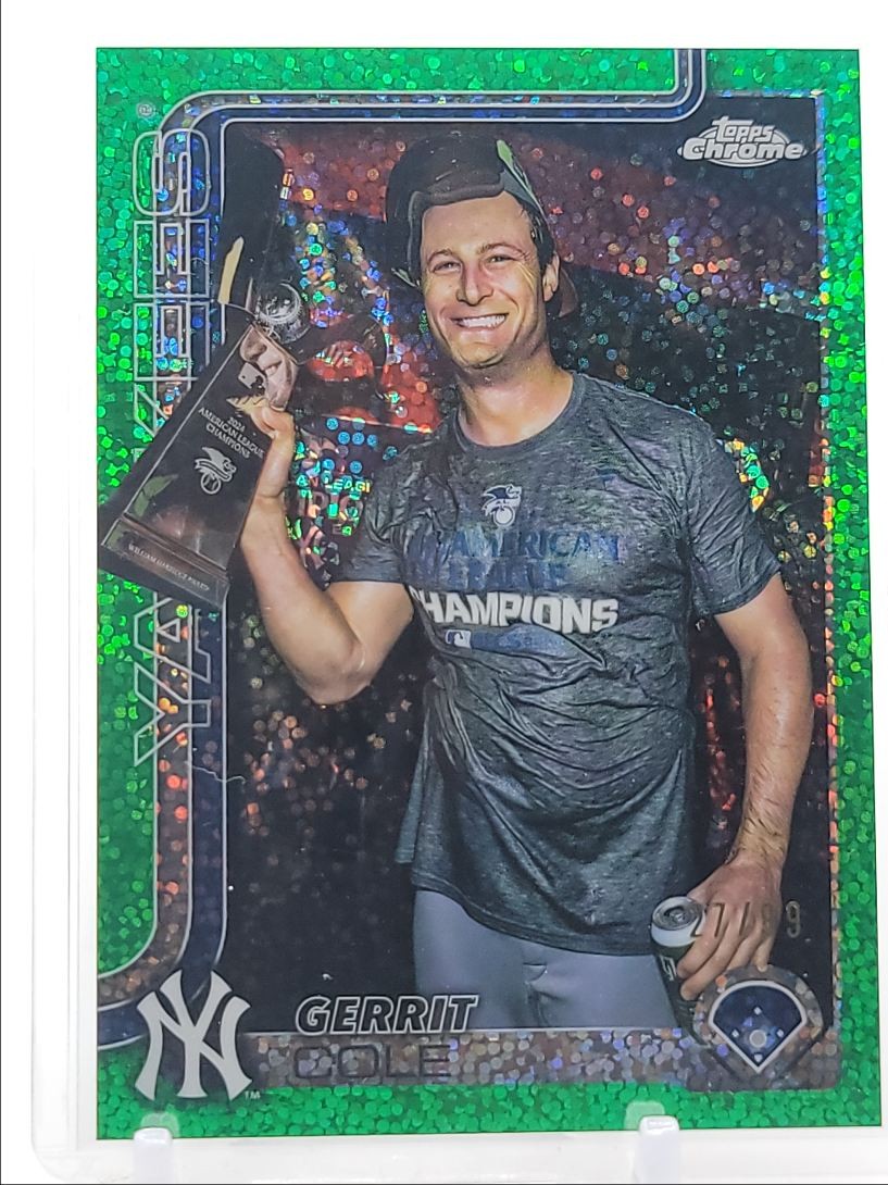 GERRIT COLE 2025 TOPPS CHROME GOLD GEOMETRIC REFRACTOR YANKEES /99 Q2754
