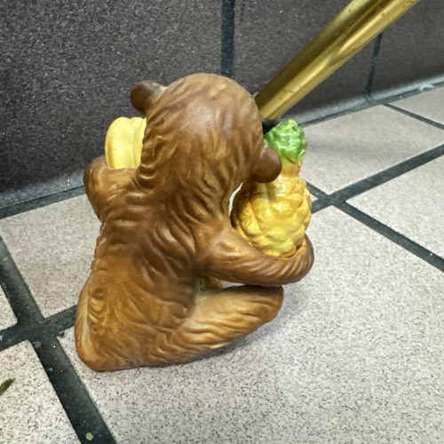 Vintage Salt Pepper Shaker Monkey Holding Bananas & Pineapple Art Mark Japan - Picture 2 of 8