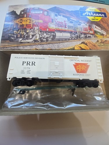 HO SCALE ATHEARN 40' PRR POLICE SERVICE UNIT BOXCAR - Picture 6 of 6