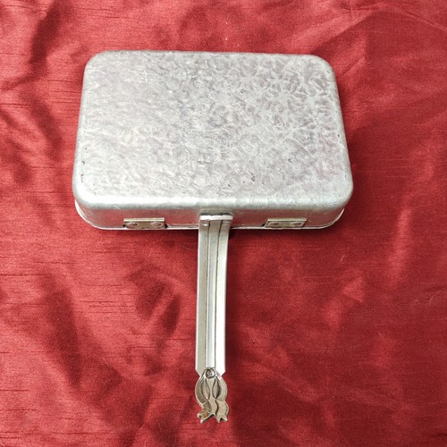 Vtg Hand Wrought Aluminum Creations by Rodney Kent 427 SILENT BUTLER Floral MCM - Picture 9 of 13