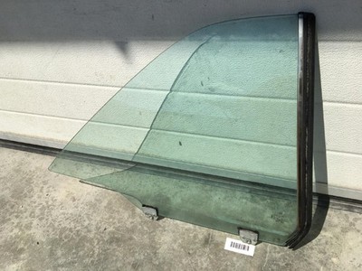 SZYBA BOCZNA PRAWA TYL TYLNA MERCEDES W124 COUPE CE C124