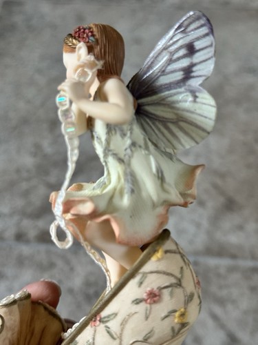 Vintage Butterfly Fairies Figurine Country Artists #02413 Fairy Elegance in Shoe - Bild 4 von 11