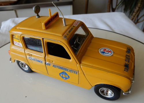 burago renault 4 top modell