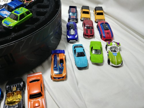 Lot of 38 Matchbox HotWheels Mills Cars with 40Cpty Custom Rydz Carry Case - Picture 5 of 9