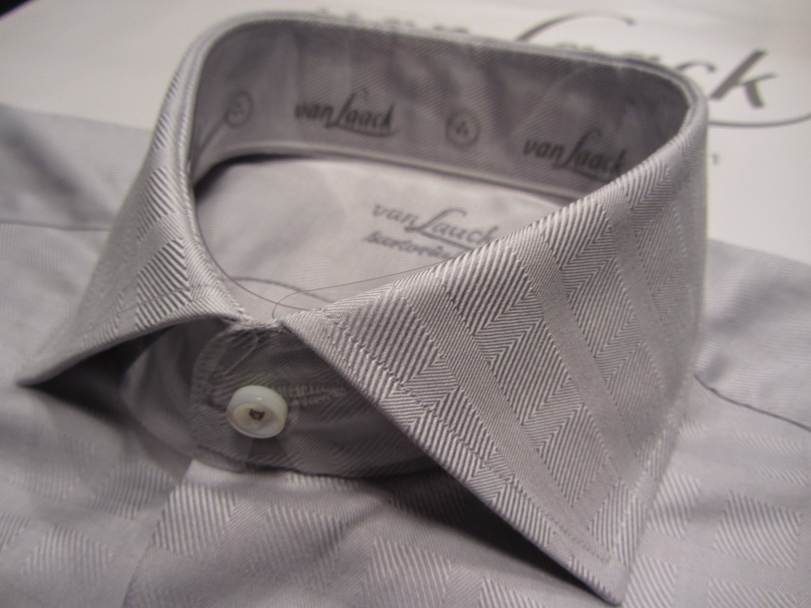 Van Laack Sartoriale 39-40,15 3 4 Sivara PSFN ABSOLUT AUSGEFALLEN 219 2110 Van Laack Sartoriale 39-40,15 3 4 Sivara PSFN ABSOLUT AUSGEFALLEN 219 2110