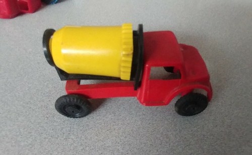 Vintage Antique 1950's Wannatoys Cement Mixer Truck 3"  Hard Plastic  - Picture 1 of 4