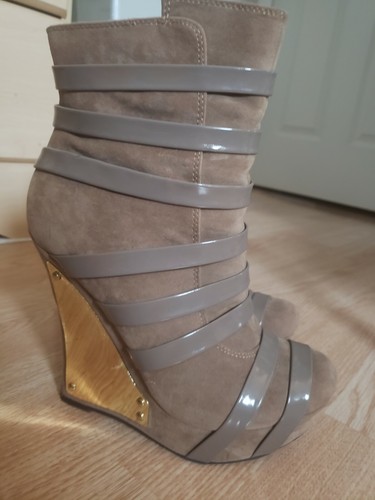 Women sz 8 taupe brown high platform striped faux suede wedge tall booties, RARE - Picture 2 of 6