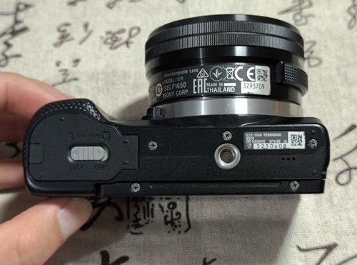 Sony Alpha a5000 Digital Mirrorless Camera Body with PZ 16-50mm OSS Lens 90% New - Picture 11 of 15